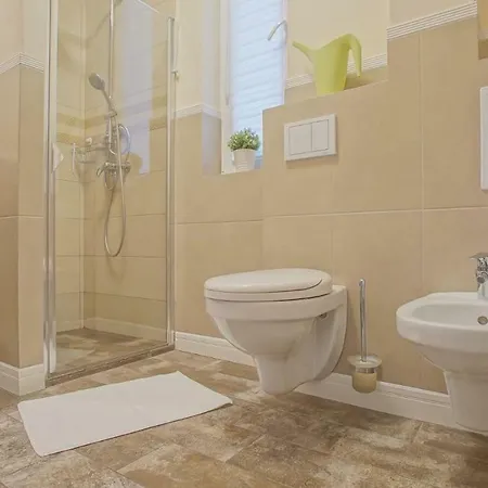 Cn2i Luxury Accommodation/maior Cranta * Brasov