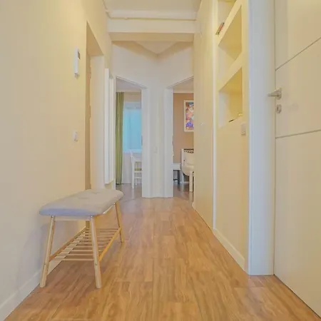 Cn2i Luxury Accommodation/maior Cranta Apartment Brasov
